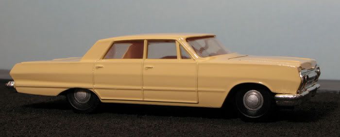 PICS Dinky Toys Chevrolet Impala '63  | Hobbyist 